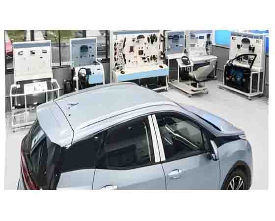 新能源汽車(chē)技術(shù)專業(yè)實(shí)訓(xùn)室：新時(shí)代的教育新平臺(tái)