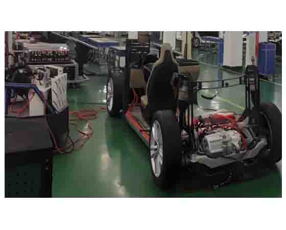 新能源汽車基礎(chǔ)與安全工學(xué)一體學(xué)習(xí)工作站